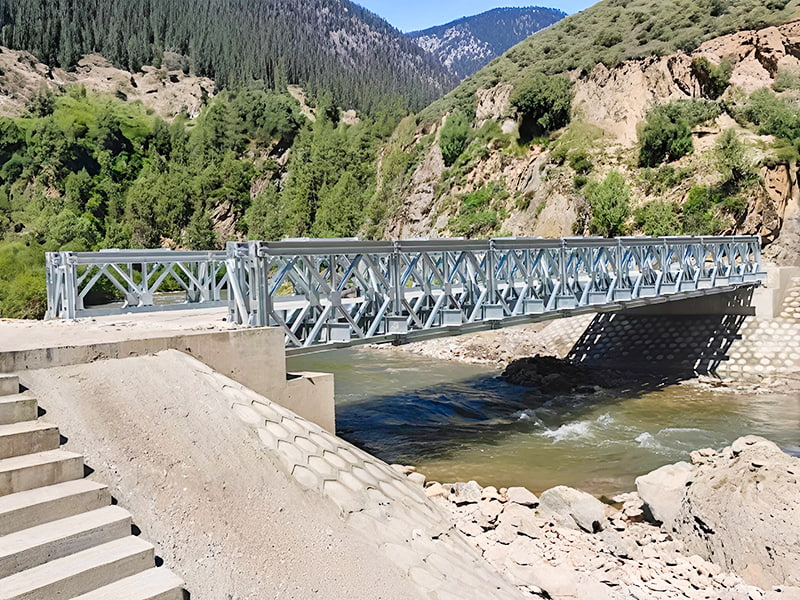 CB100 Bailey-brug Gegalvaniseerde modulaire Bailey-brug met hoge sterkte