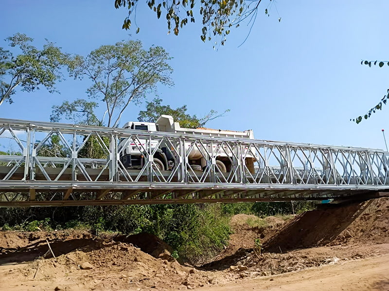 CB 200 Baileybrug 27 meter dubbele rij, enkellaags versterkte Baileybrug