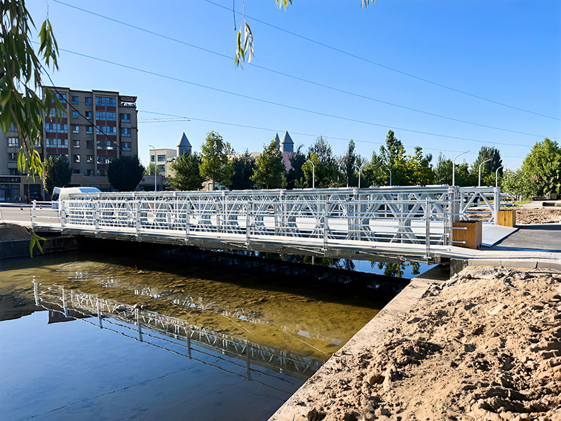 CB 100 Baileybrug Dubbelbaans drierijig Enkellaags versterkte gegalvaniseerde Baileybrug